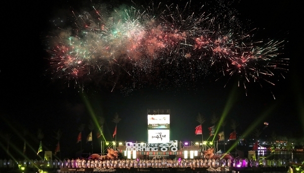 나들이하기 좋은 계절 10월, 충남 지역 곳곳에서 남녀노소 즐길 수 있는 축제가 열린다. (백제문화제. 자료사진=부여군 제공/굿모닝충청 이종현 기자)